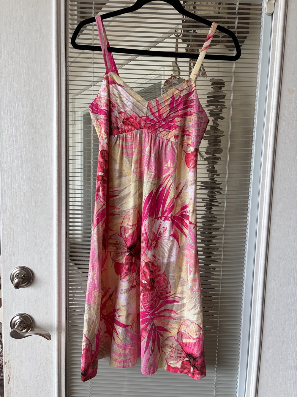 Tommy Bahama Ocho Floral Midi Dress women’s Size XS Pink Cream and tan